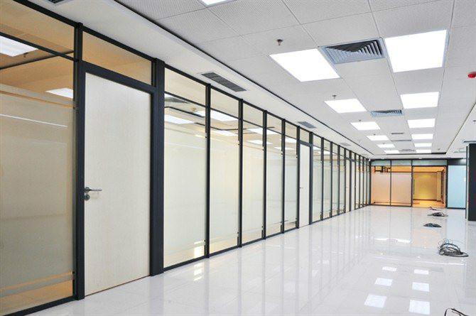 單層玻璃高隔斷